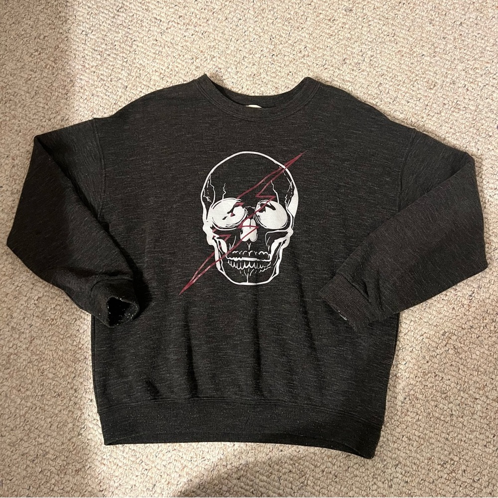 Charcoal skull crewneck